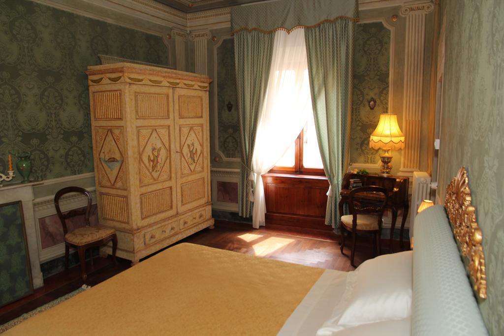 Bed and Breakfast Residenza Dei Ricci Chiusi Habitación foto